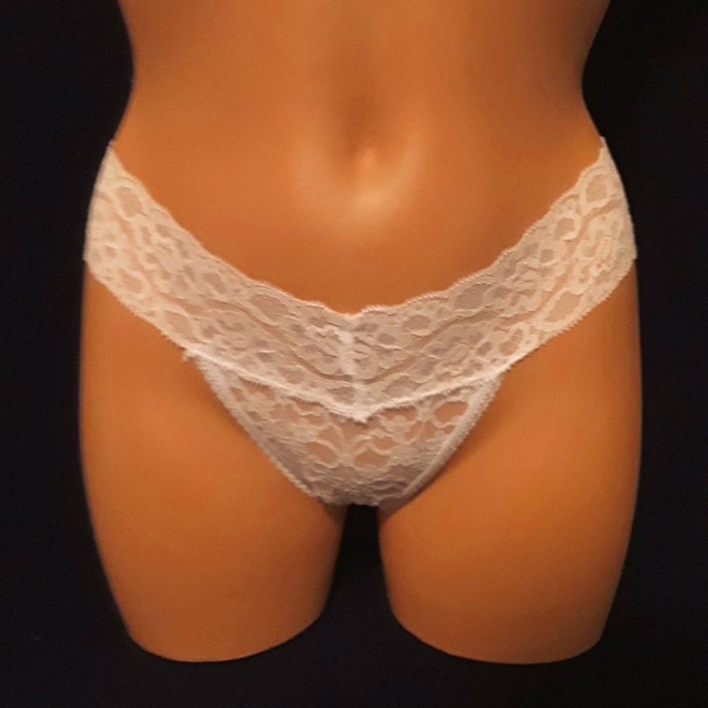 White lace thong